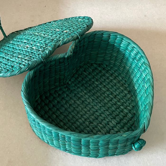 Kauna Straw Handwoven Heart In A Box - Teal