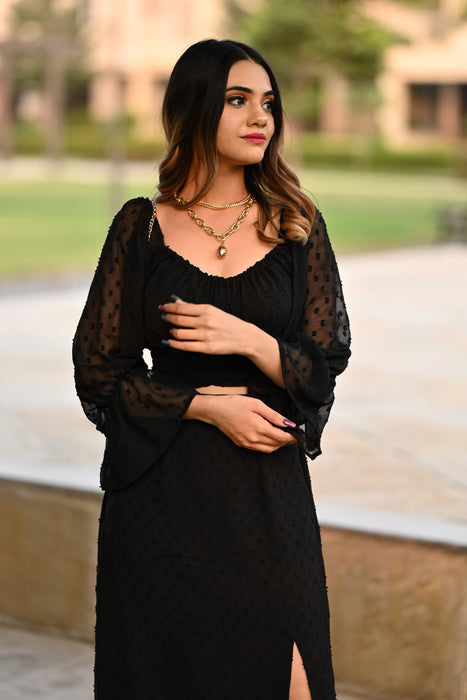 BLACK CURRENT KNOTTED TOP