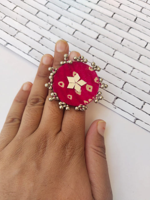 Red Bandhani Printed Adjustable Finger Ring