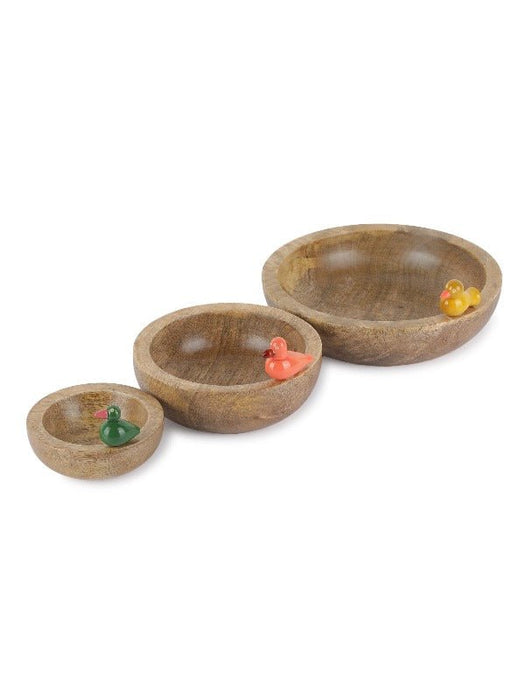 Round Wooden Bowls With Birdie Figurine Set Of 3